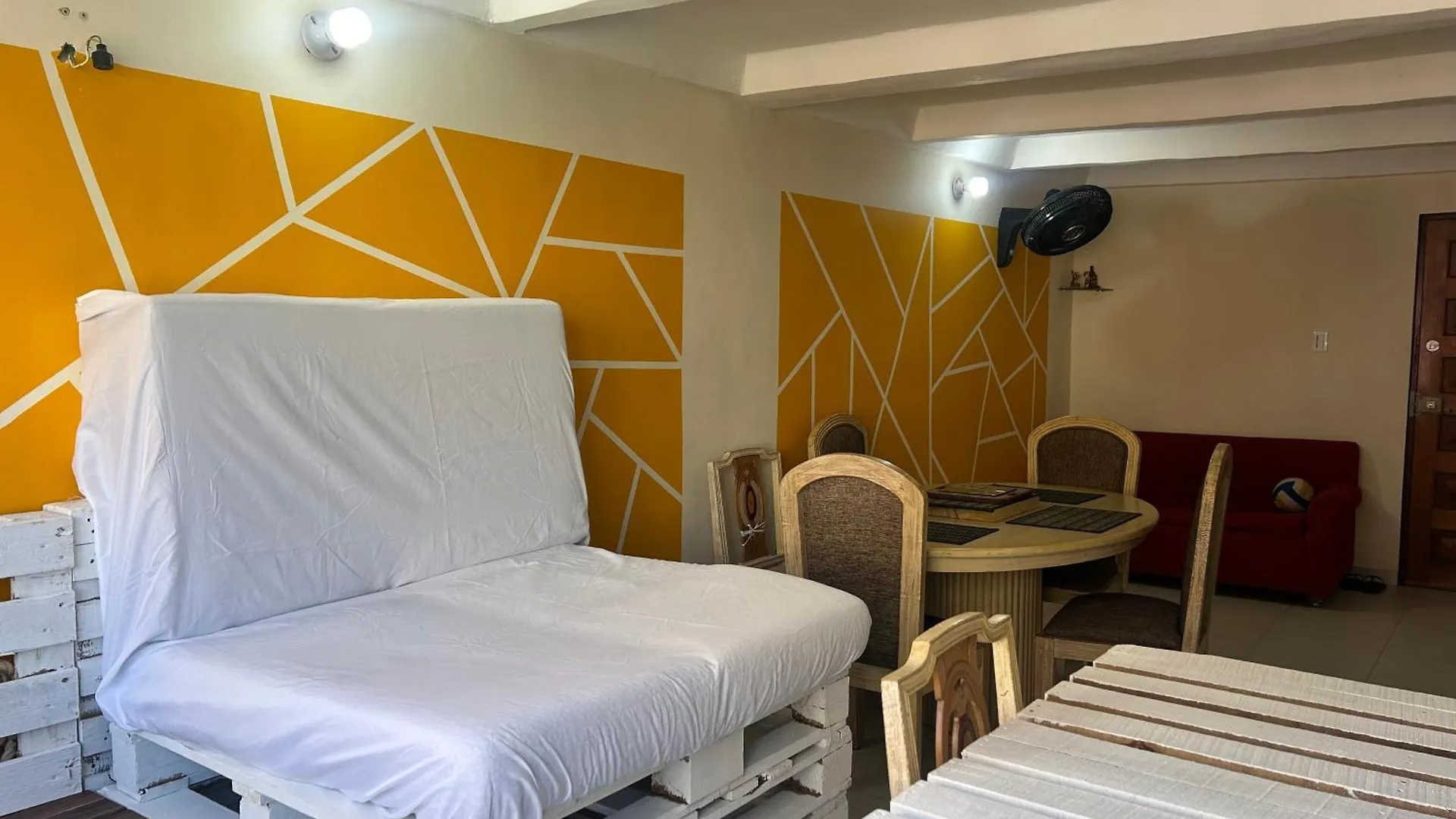 Guest house Near Airport Twin Palms Room With Shared Bath Playa de Punta Arena Colombia